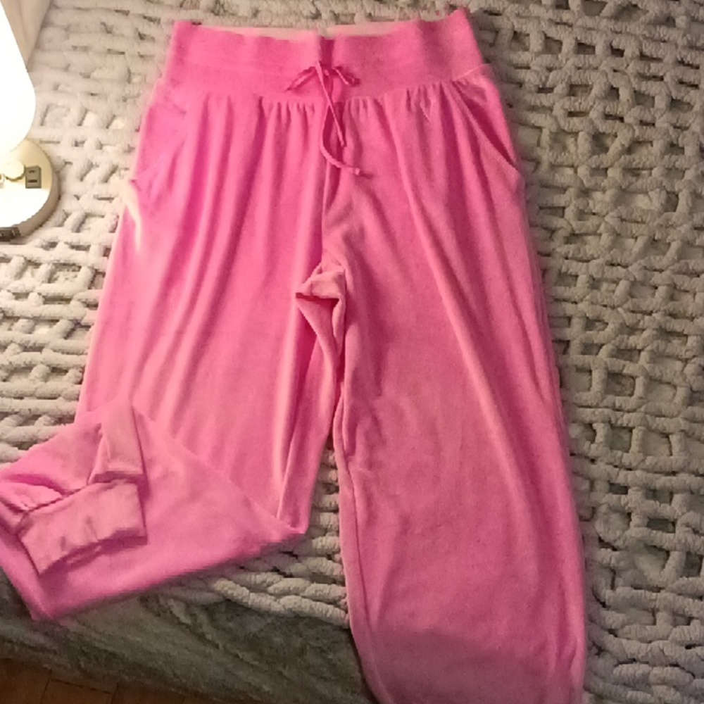 V.S. VELOUR LOUNGE PANTS - Picture 1 of 3
